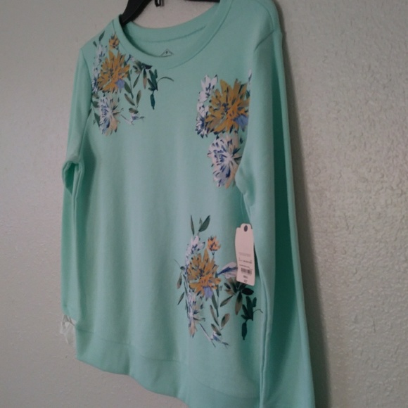 St. John's Bay Green Sweater - Picture 2 of 8